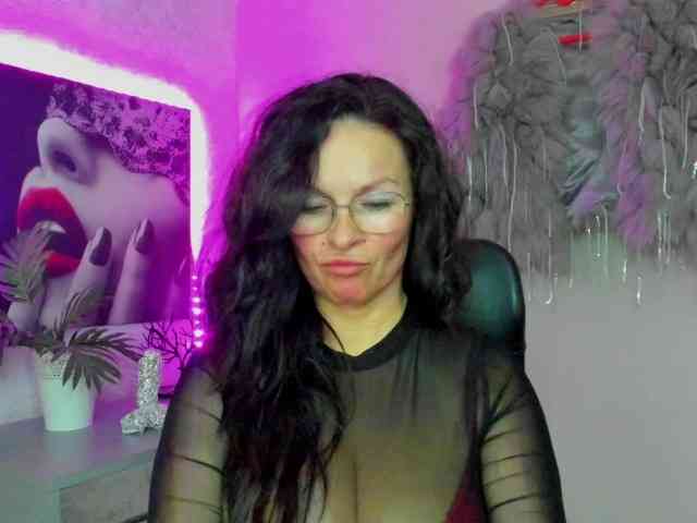 HelenSHOW1 webcam