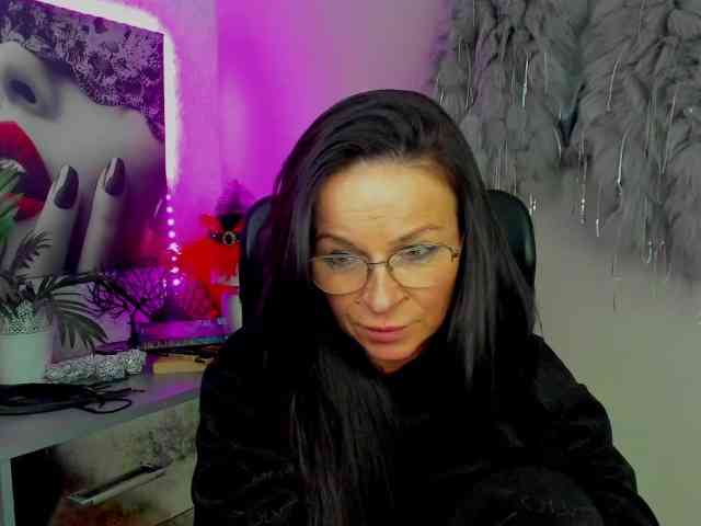 HelenSHOW1 webcam