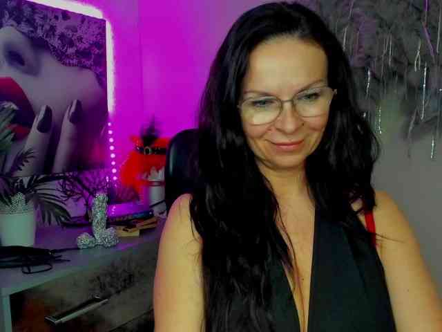 HelenSHOW1 webcam