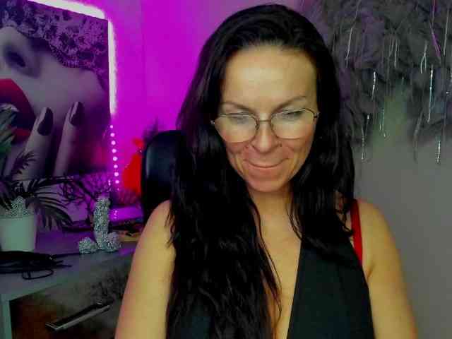 HelenSHOW1 webcam