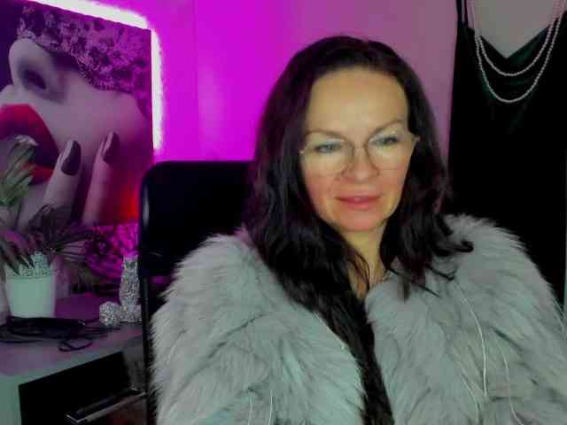 HelenSHOW1 webcam
