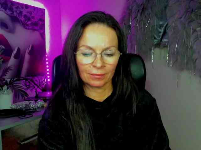 HelenSHOW1 webcam