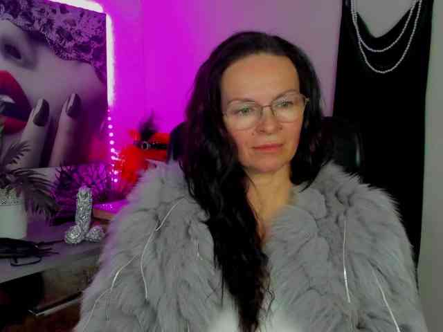 HelenSHOW1 webcam