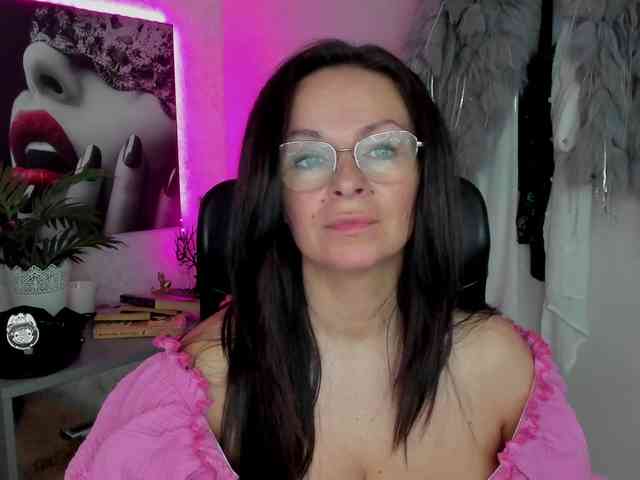 HelenSHOW1 webcam