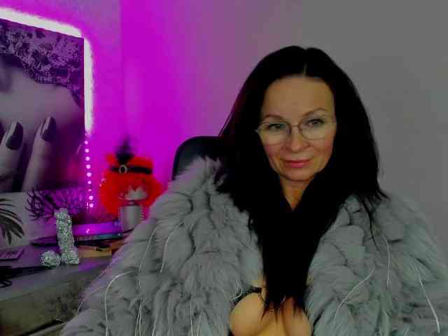 HelenSHOW1 webcam