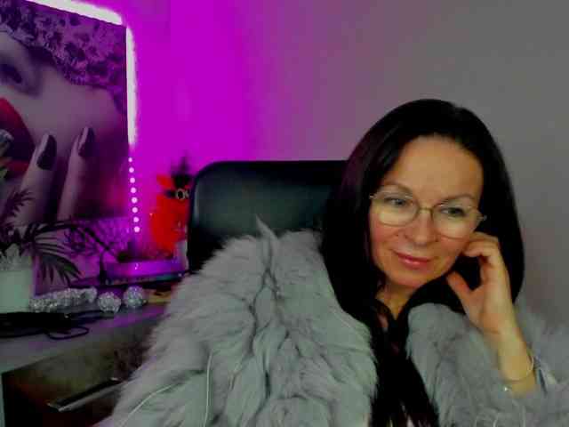 HelenSHOW1 webcam