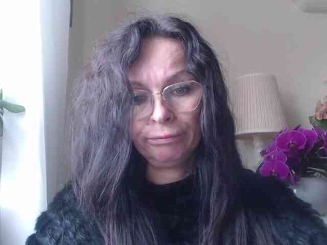 HelenSHOW1 webcam
