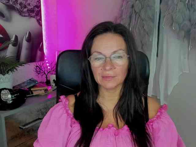 HelenSHOW1 webcam