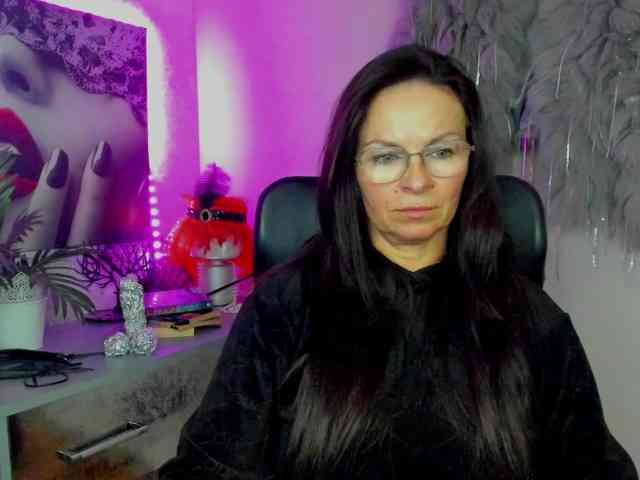 HelenSHOW1 webcam