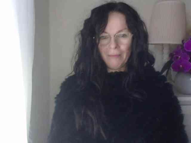 HelenSHOW1 webcam