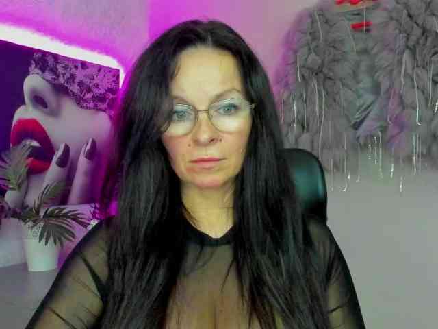 HelenSHOW1 webcam
