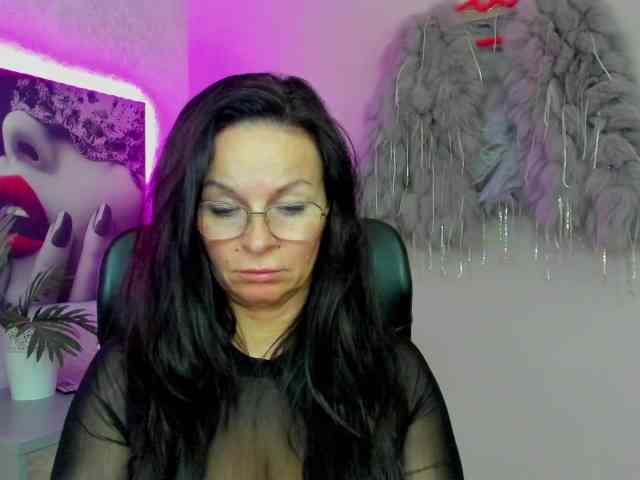 HelenSHOW1 webcam