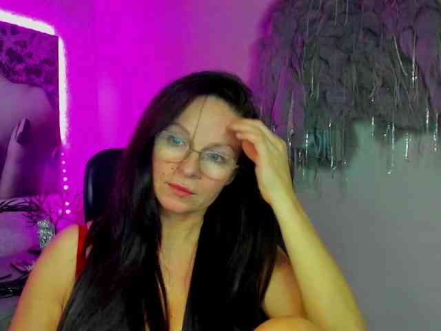 HelenSHOW1 webcam