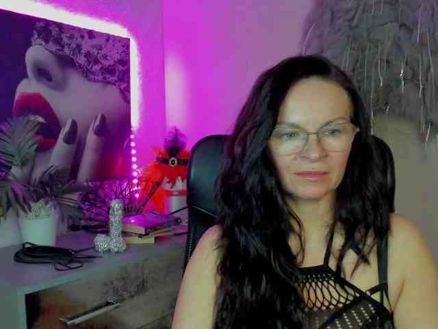 HelenSHOW1 webcam