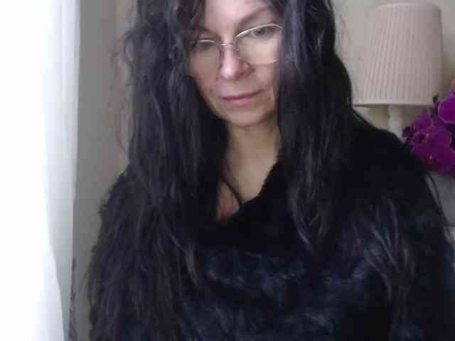 HelenSHOW1 Live Webcam on BongaCams