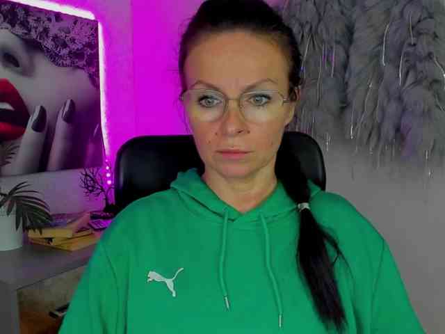 HelenSHOW1 HelenSHOW1