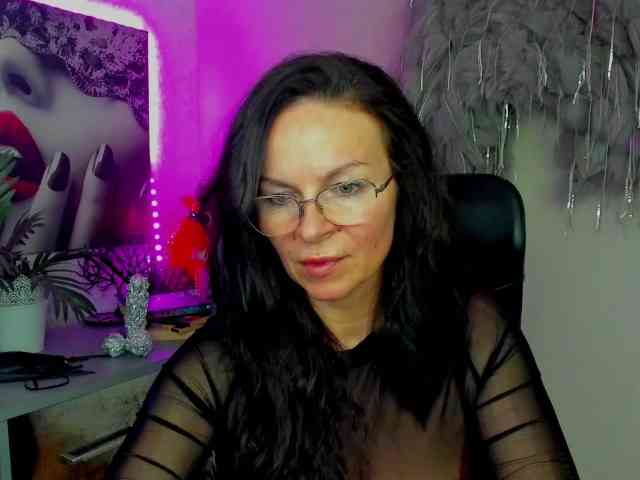 HelenSHOW1 webcam