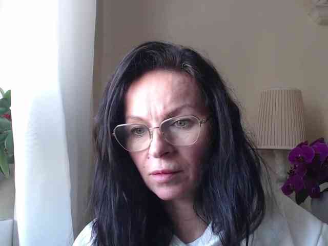 HelenSHOW1 webcam