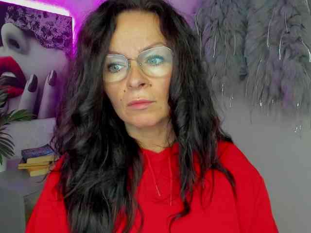 HelenSHOW1 webcam