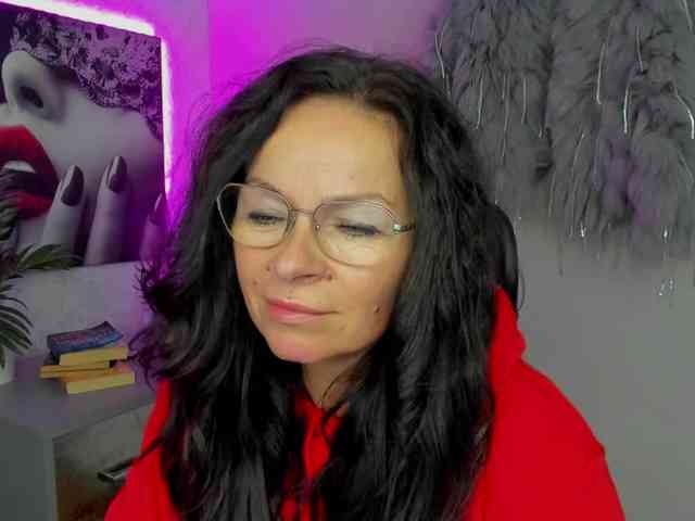 HelenSHOW1 webcam