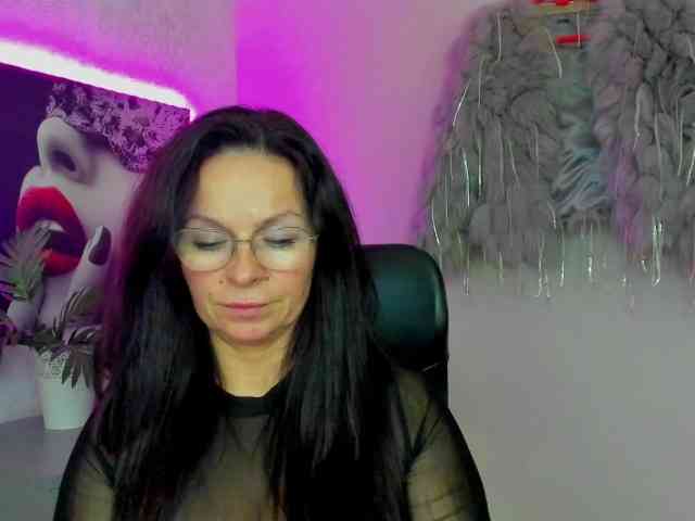 HelenSHOW1 webcam