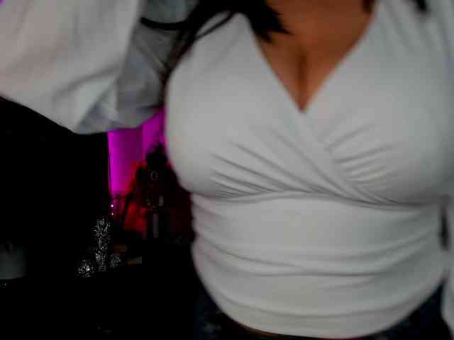 HelenSHOW1 webcam