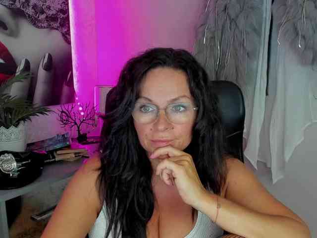 live web cam HelenSHOW1