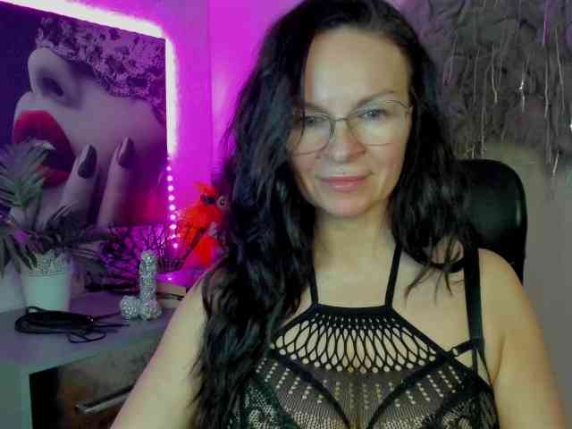 HelenSHOW1 webcam