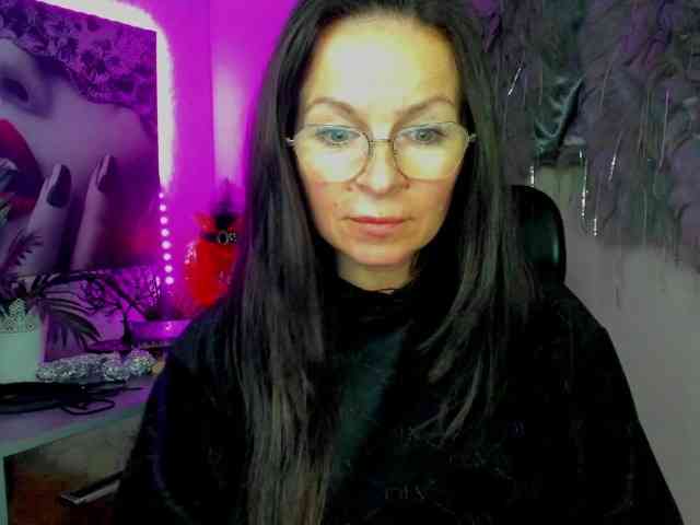 HelenSHOW1 webcam