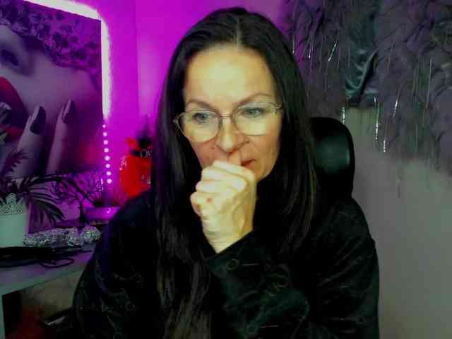 HelenSHOW1 webcam