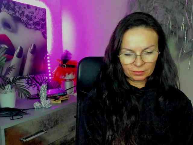 HelenSHOW1 webcam