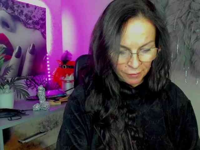 HelenSHOW1 webcam