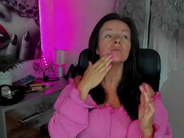 HelenSHOW1 webcam