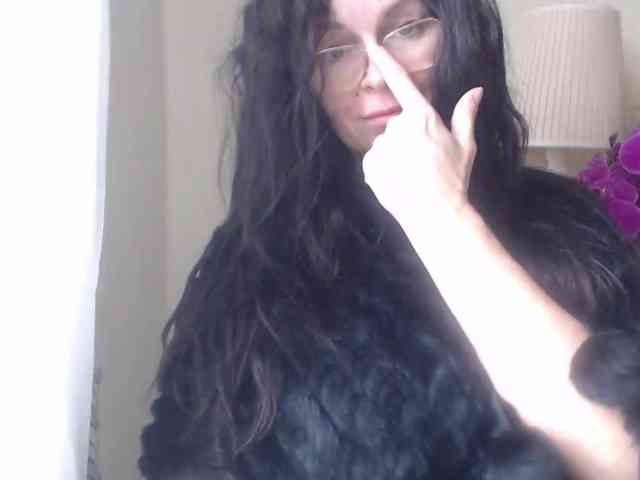 HelenSHOW1 webcam