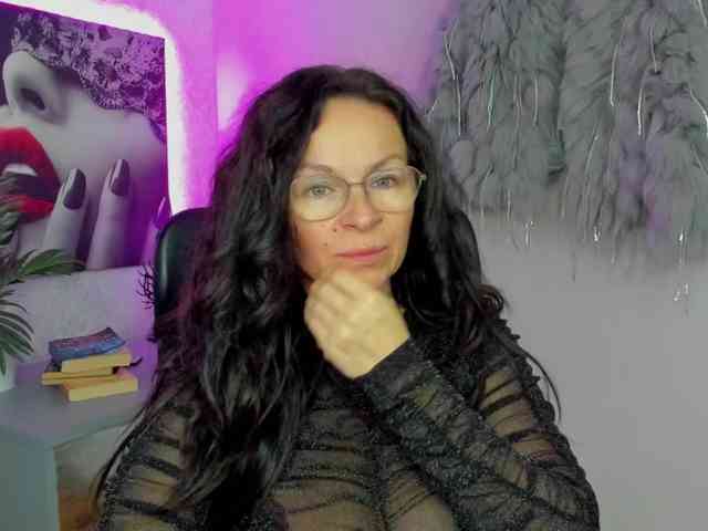HelenSHOW1 webcam