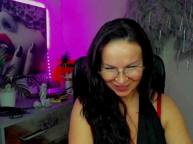 HelenSHOW1 webcam