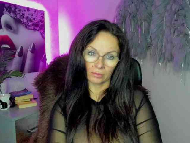 HelenSHOW1 webcam