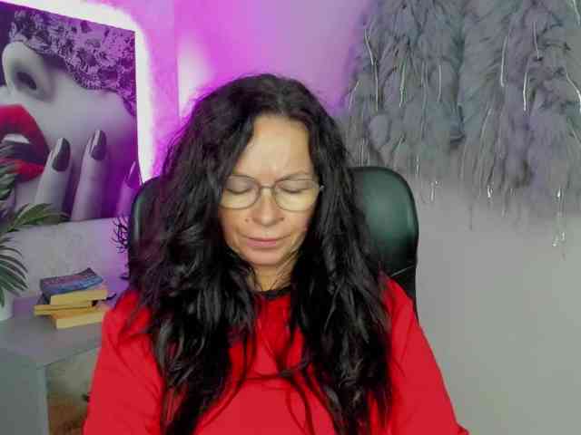 HelenSHOW1 webcam