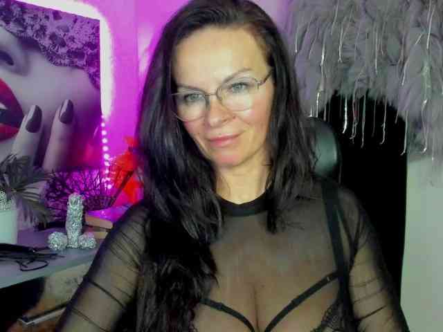 HelenSHOW1 webcam