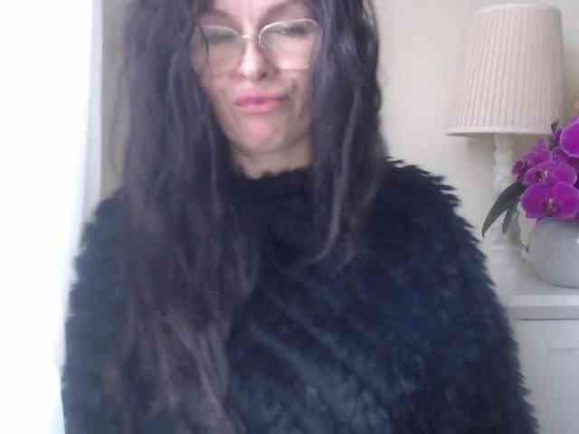HelenSHOW1 webcam