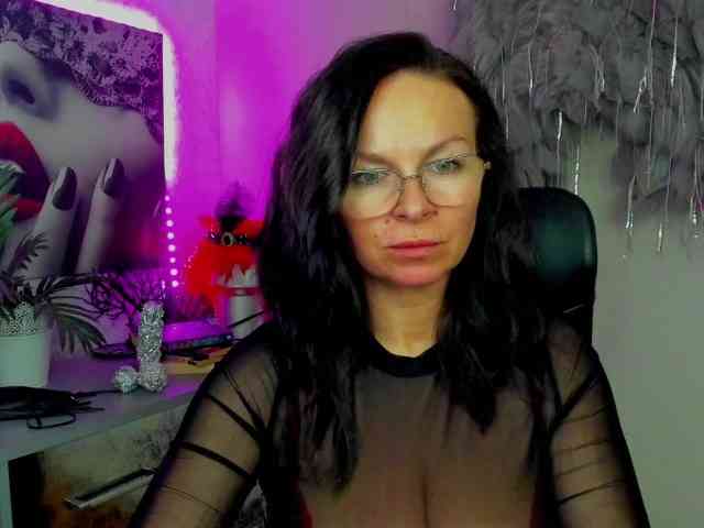 HelenSHOW1 webcam