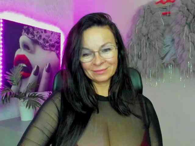 HelenSHOW1 webcam