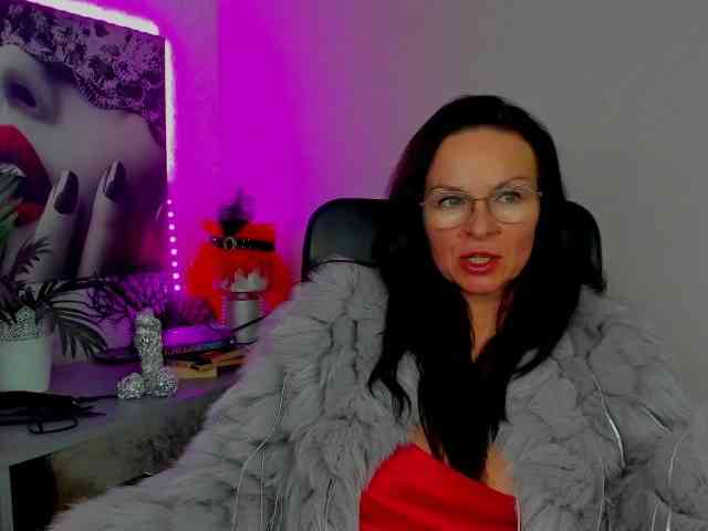 HelenSHOW1 webcam