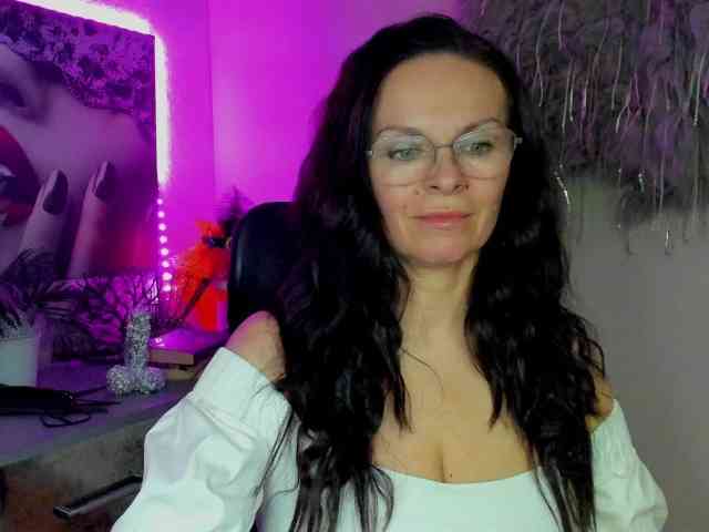HelenSHOW1 webcam