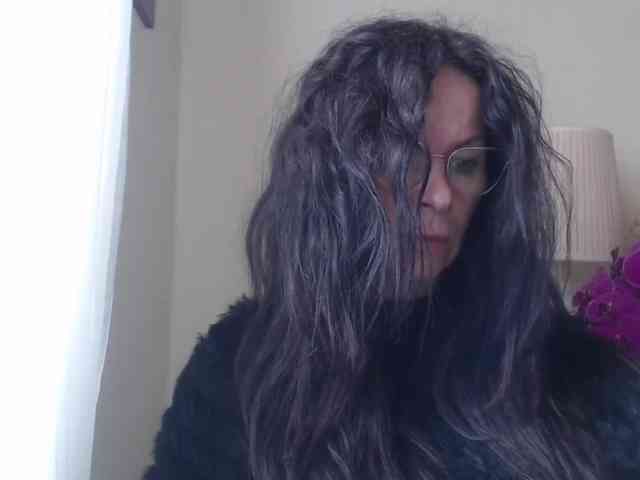HelenSHOW1 webcam