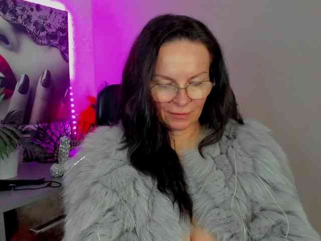 HelenSHOW1 webcam