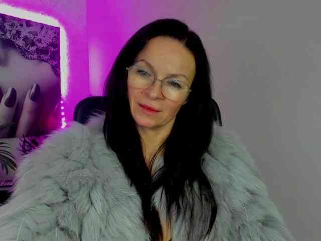 HelenSHOW1 webcam