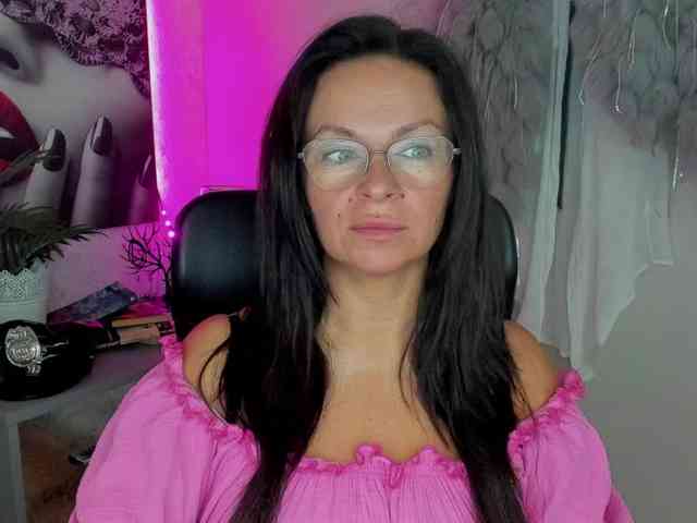 HelenSHOW1 webcam