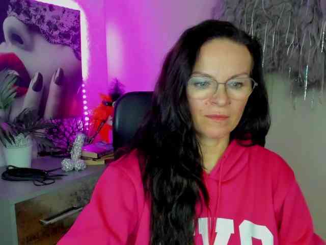 HelenSHOW1 webcam