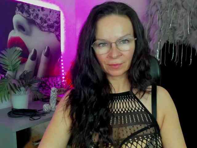 HelenSHOW1 webcam